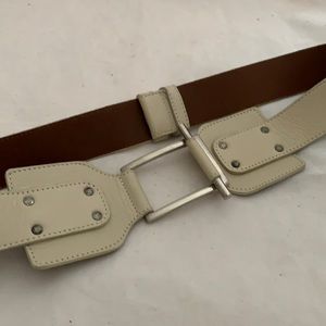 Beige belt